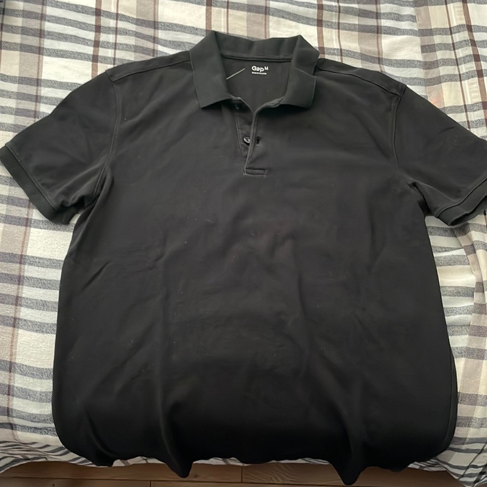 Plain black Gap polo